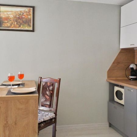 Cozy Studio Near The Park With Huge Verandah. 벨리코 터르노보 외부 사진
